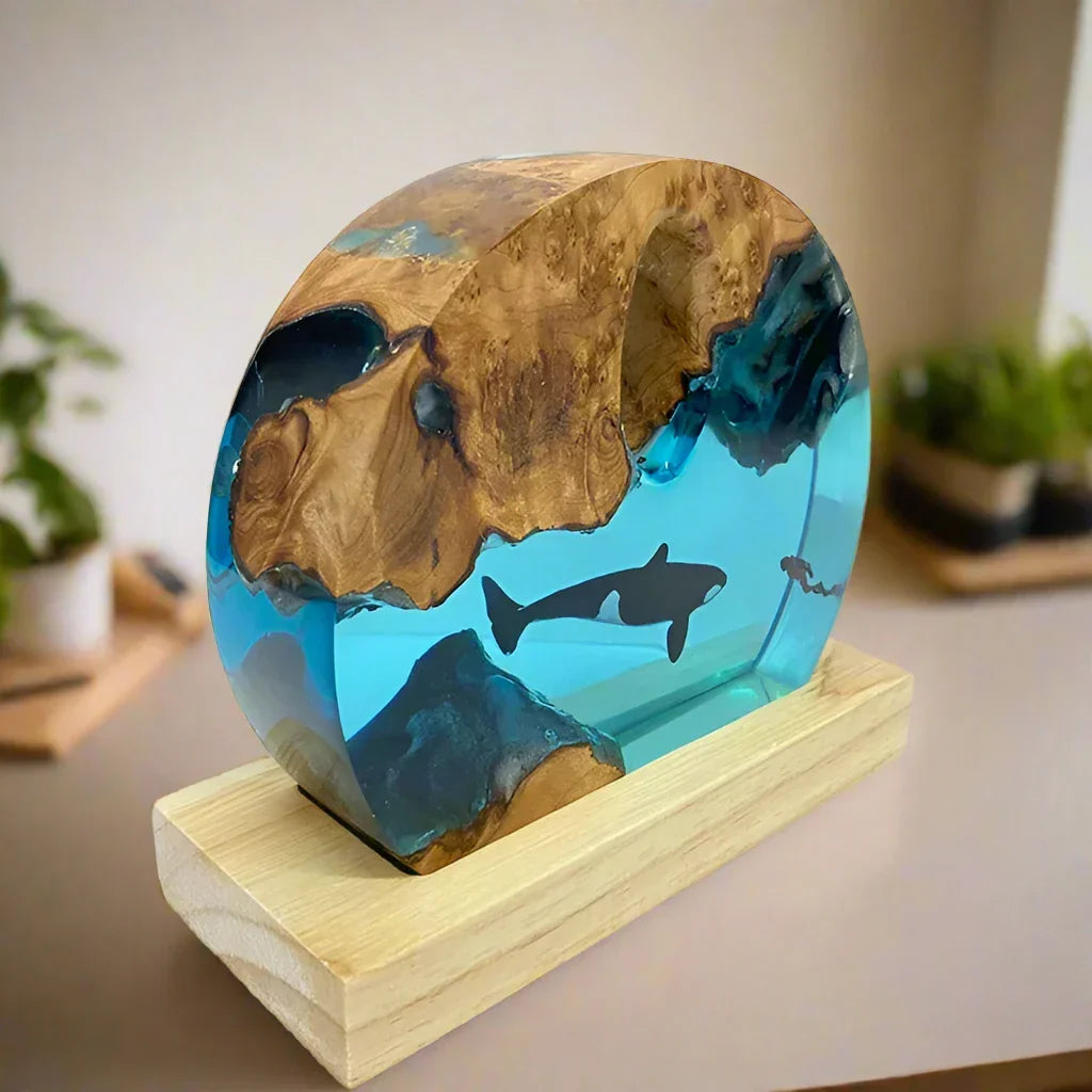 Lampada Rotonda in Resina — Orca e Sub