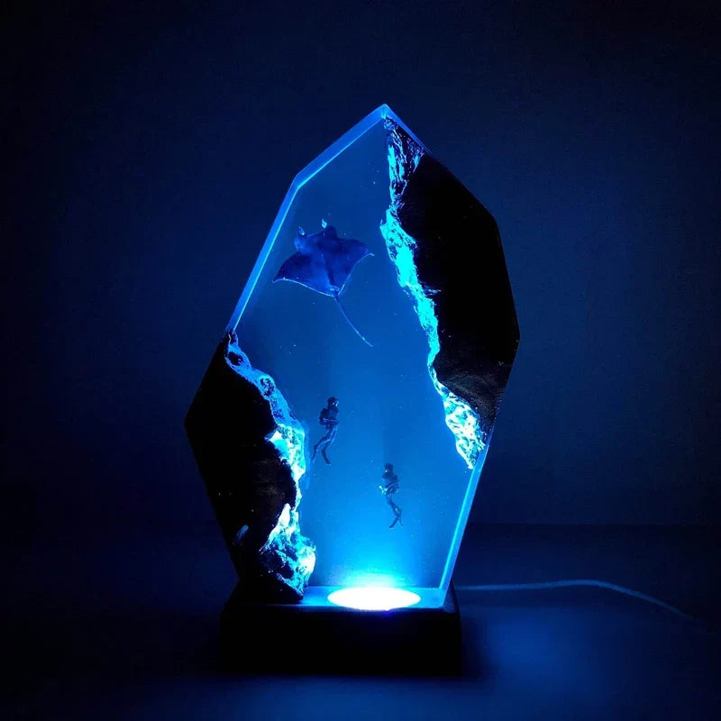 Lampada in Resina — Nuotare con la Manta