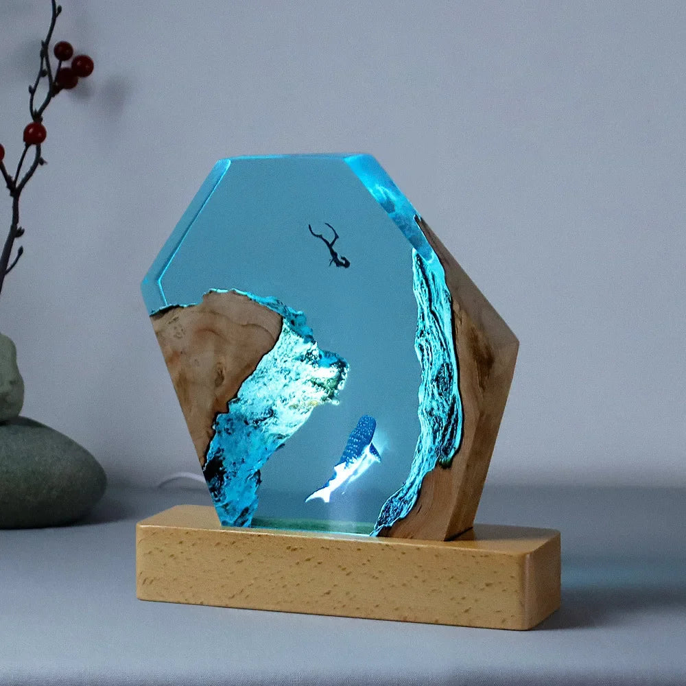 Lampada in Resina — Beluga negli Abissi e Sub