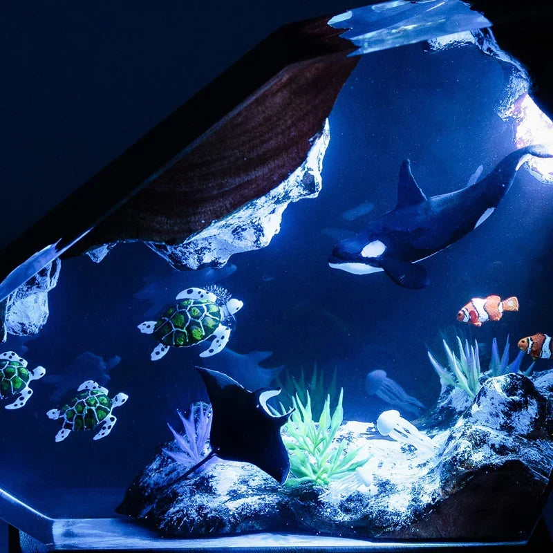 Lampada in Resina — Orca sul Fondale