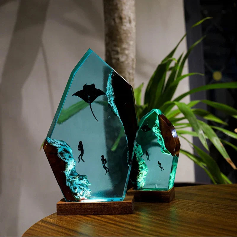 Lampada in Resina — Nuotare con la Manta