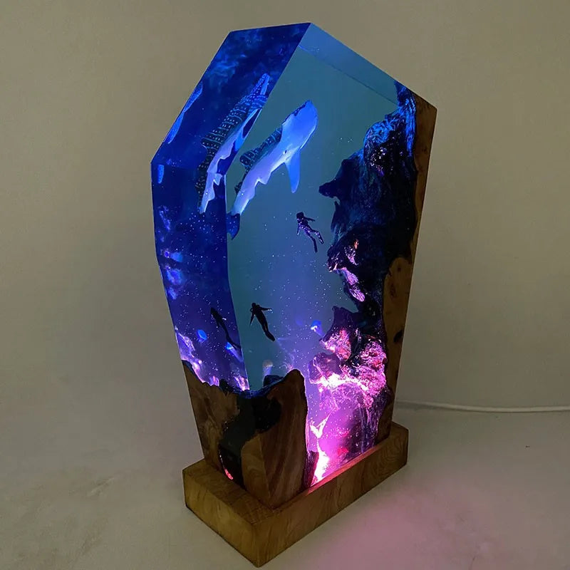 Grande Lampada in Resina — Squalo Balena