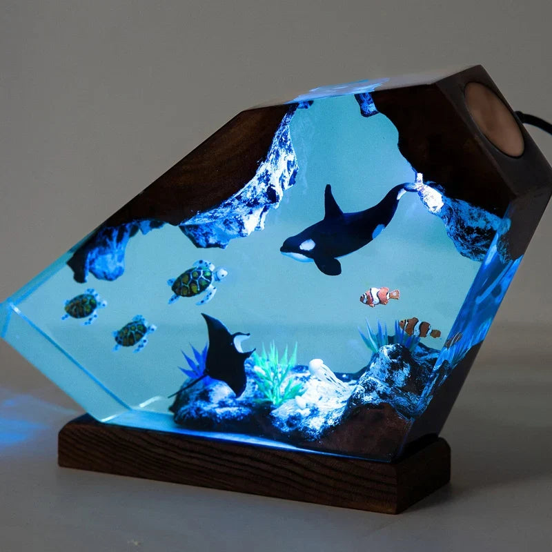Lampada in Resina — Orca sul Fondale